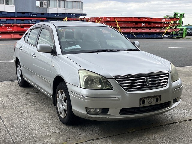 2004 Toyota Premio