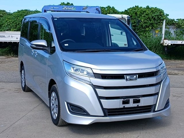 2017 Toyota Noah