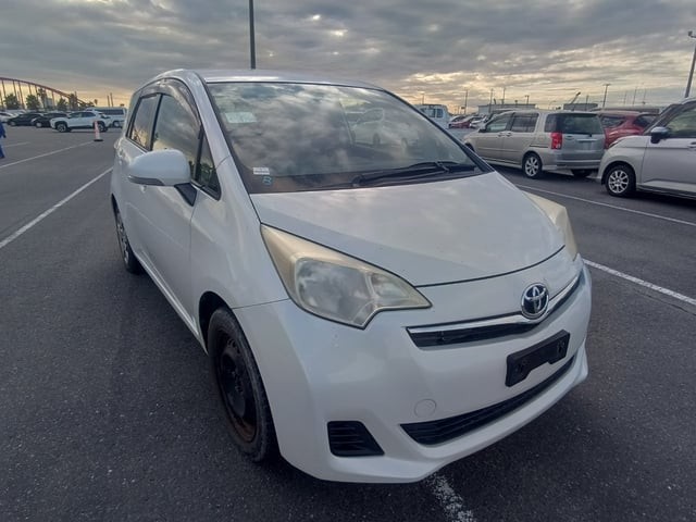 2012 Toyota Ractis