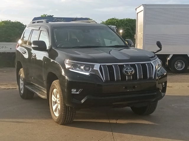 2022 Toyota Land Cruiser Prado