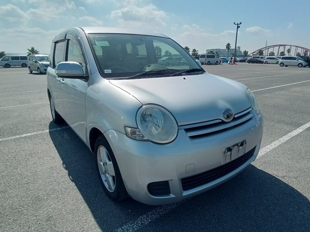 2009 Toyota Sienta