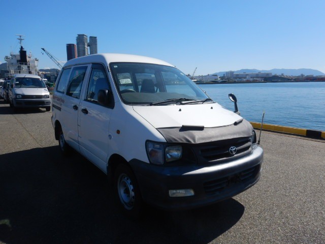 2005 Toyota Townace V