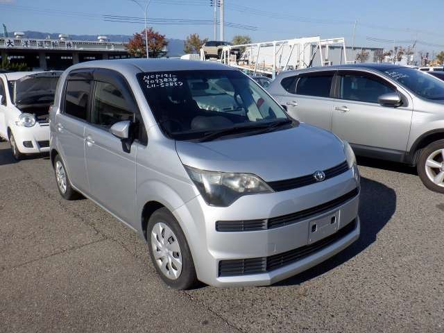 2013 Toyota Spade