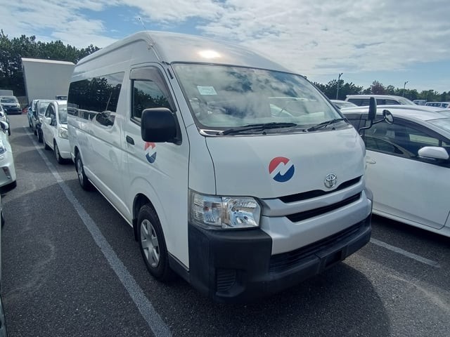 2015 Toyota Hiace Commuter