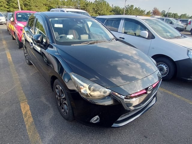 2015 Mazda Demio