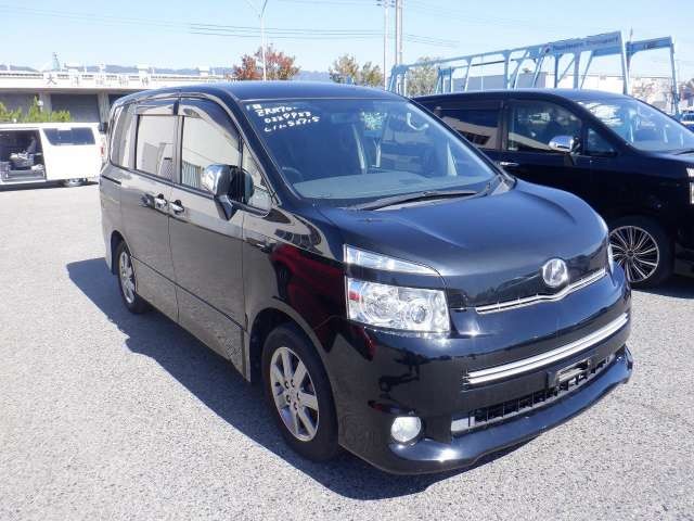 2009 Toyota Voxy