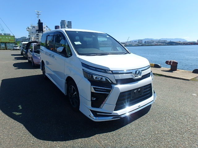 2019 Toyota Voxy