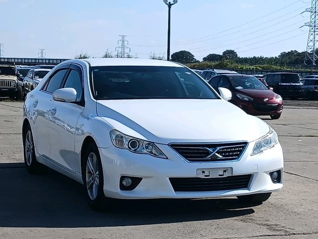 2012 Toyota Mark X