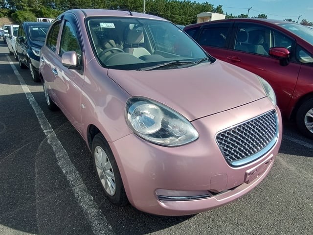 2017 Nissan March