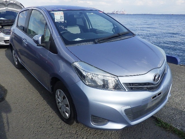 2011 Toyota Vitz