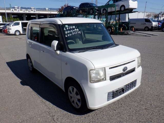 2012 Toyota Pixis Space