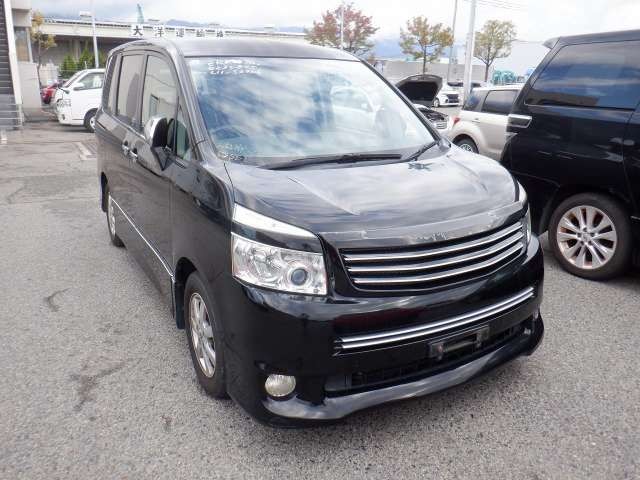 2009 Toyota Voxy