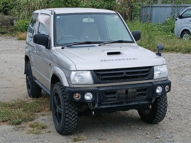 2004 Mitsubishi Pajero Mini