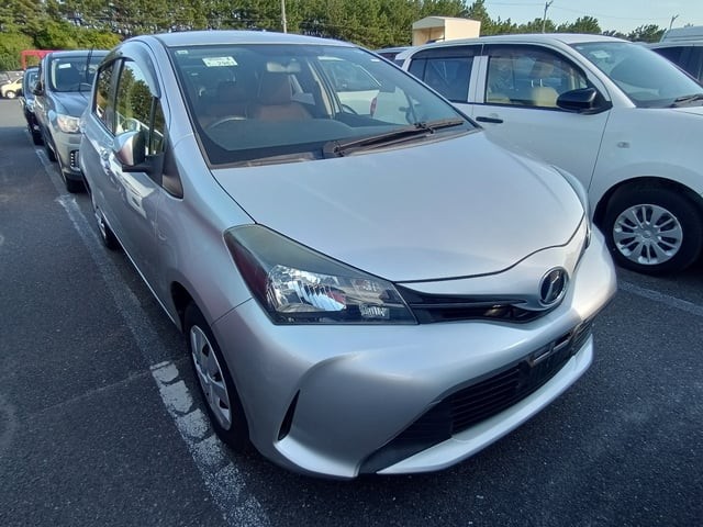 2015 Toyota Vitz