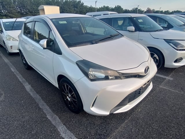 2015 Toyota Vitz
