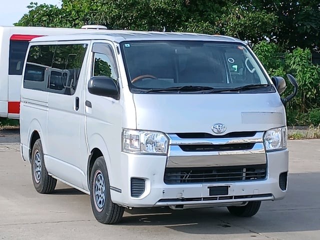 2015 Toyota Hiace V