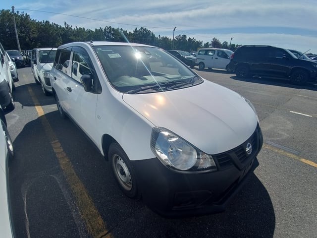 2021 Nissan NV150 AD