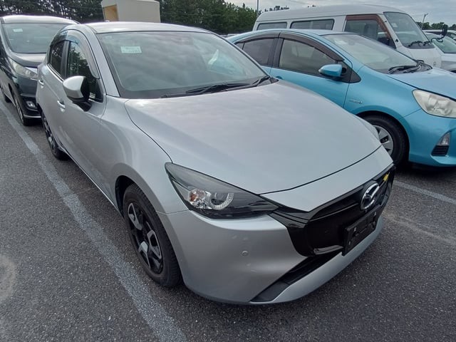 2023 Mazda MAZDA2