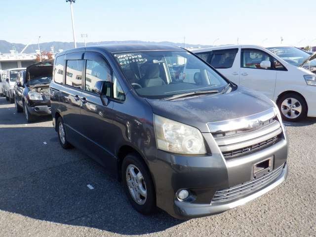 2008 Toyota Noah