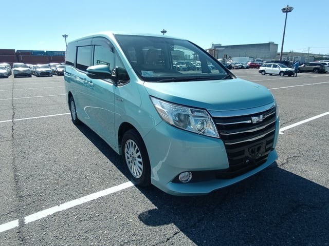 2014 Toyota Noah