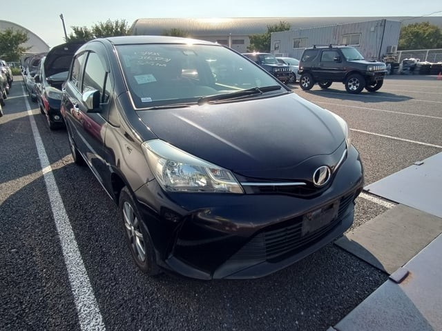 2015 Toyota Vitz