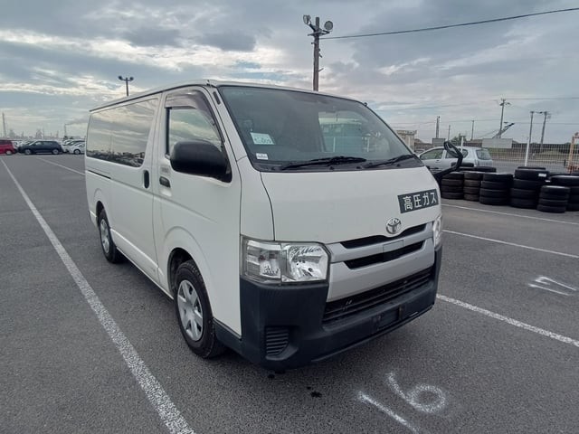 2020 Toyota Hiace V