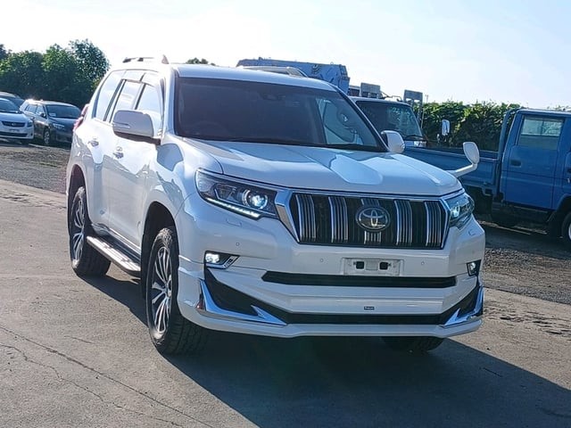 2018 Toyota Land Cruiser Prado