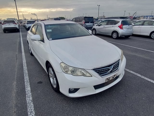 2011 Toyota Mark X