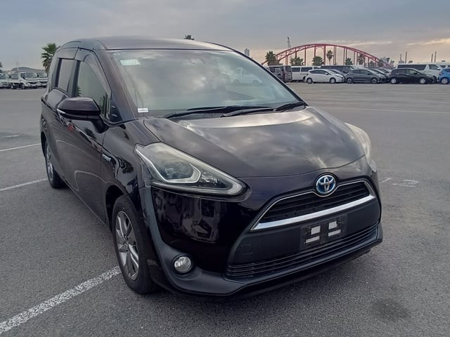 2017 Toyota Sienta HV