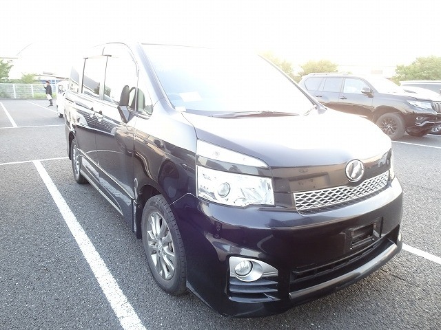 2012 Toyota Voxy