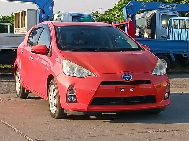 2013 Toyota Aqua
