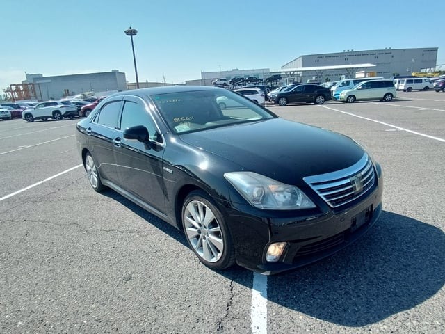2011 Toyota Crown HV