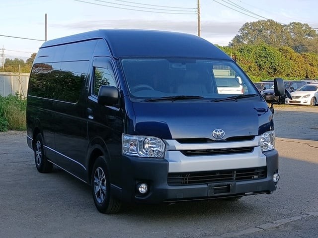 2019 Toyota Hiace Commuter