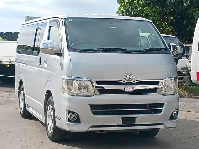 2011 Toyota Hiace V