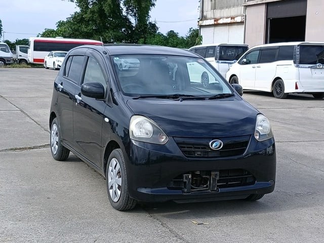 2012 Daihatsu Mira ES