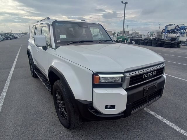 2025 Toyota Land Cruiser 250
