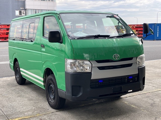 2015 Toyota Hiace V
