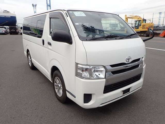 2014 Toyota Hiace V