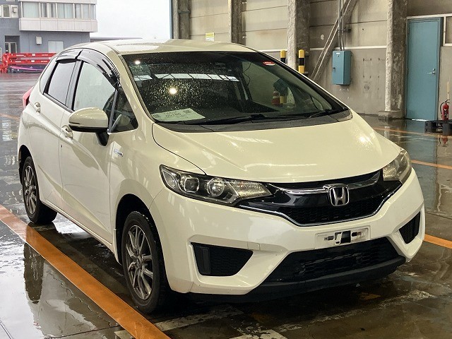 2015 Honda FIT HV