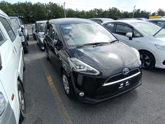2016 Toyota Sienta HV