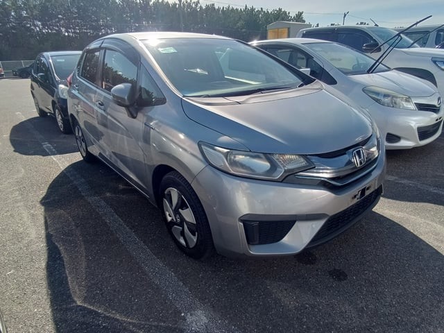 2014 Honda FIT HV