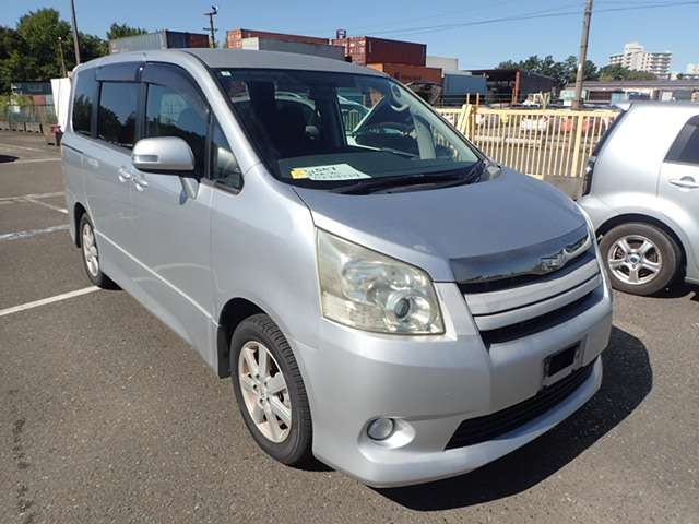 2009 Toyota Noah