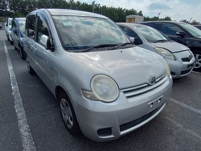 2009 Toyota Sienta