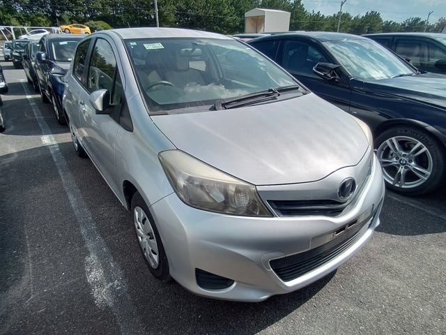 2013 Toyota Vitz