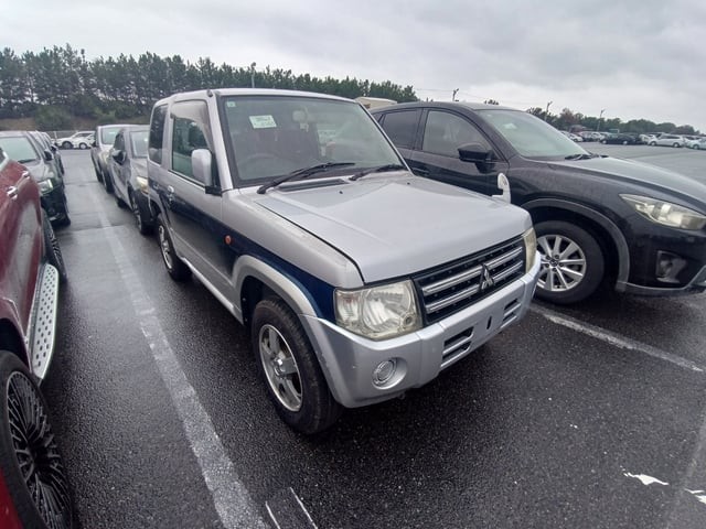 2009 Mitsubishi Pajero Mini