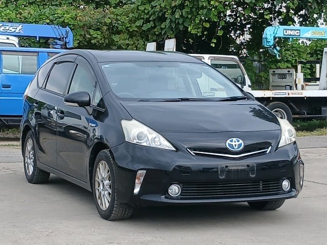 2013 Toyota Prius Alpha