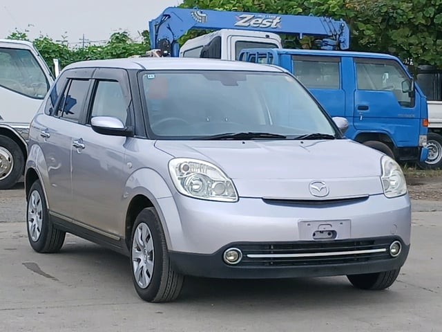 2010 Mazda Verisa