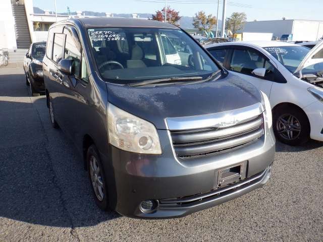 2009 Toyota Noah