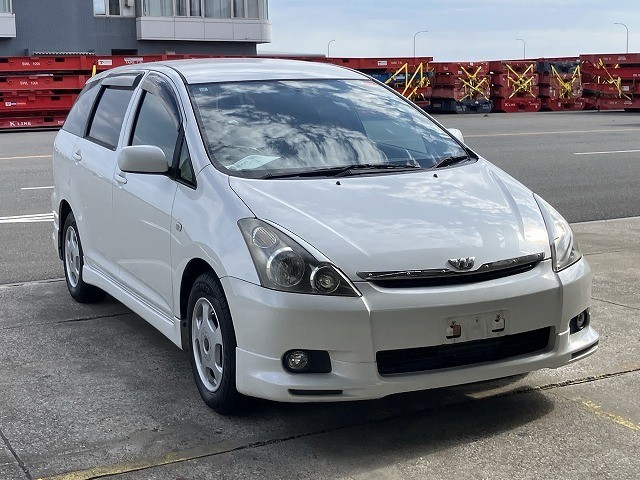2003 Toyota Wish