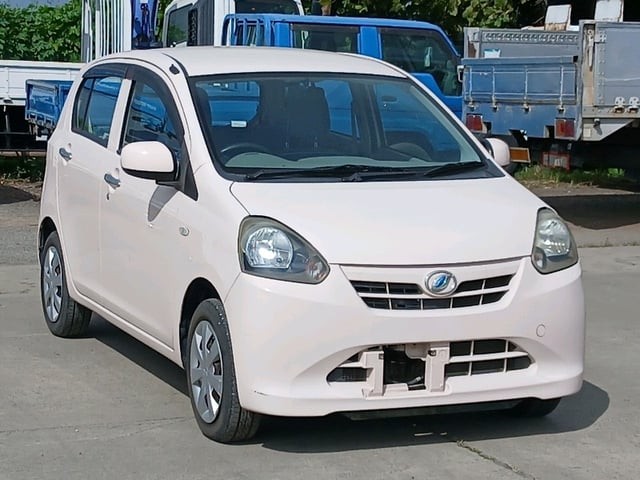 2012 Daihatsu Mira ES